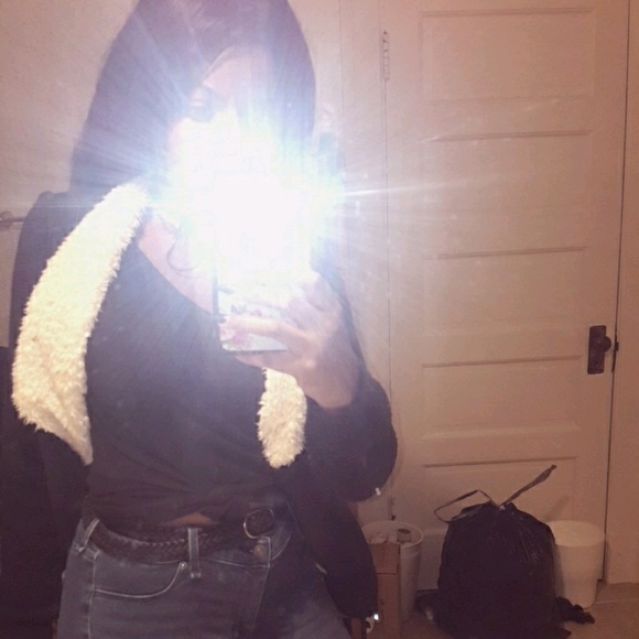 Meet your Posher, Sara - Picture 1 of 1